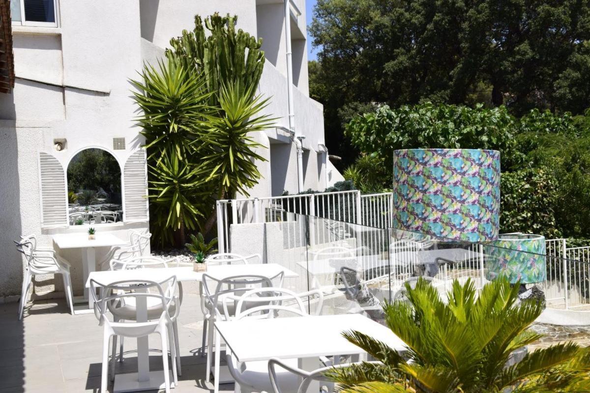 Hotel La Voile Bormes-les-Mimosas Bagian luar foto