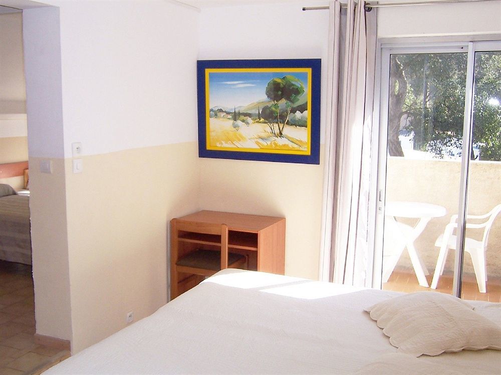 Hotel La Voile Bormes-les-Mimosas Bagian luar foto